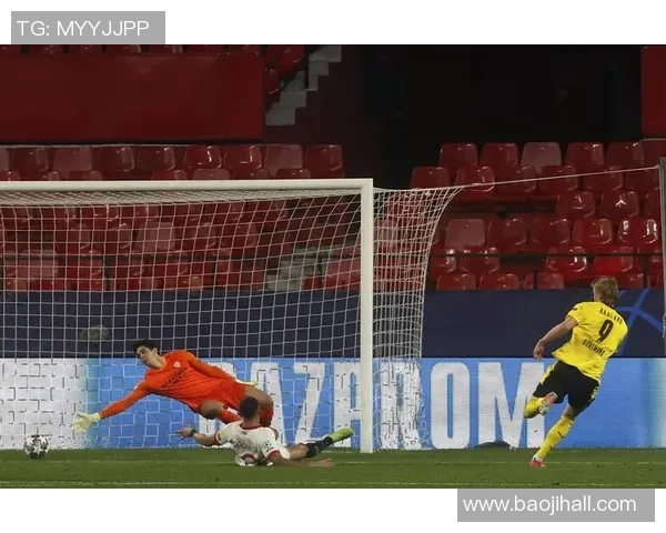 沙尔克04大胜拜仁，惊险德甲巅峰对决！