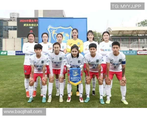 武汉三镇足球比赛直播精彩瞬间回顾与赛后分析尽在这里 武汉三镇足球比赛直播精彩瞬间回顾与赛后分析尽在这里