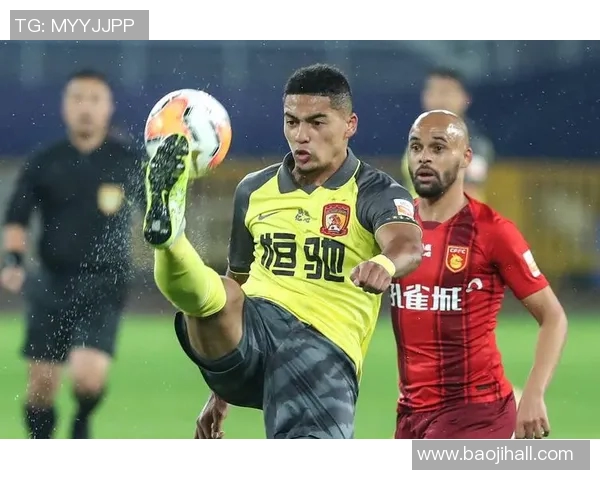 恒大与华夏幸福足协对决引发关注球迷期待精彩赛事展现球队实力